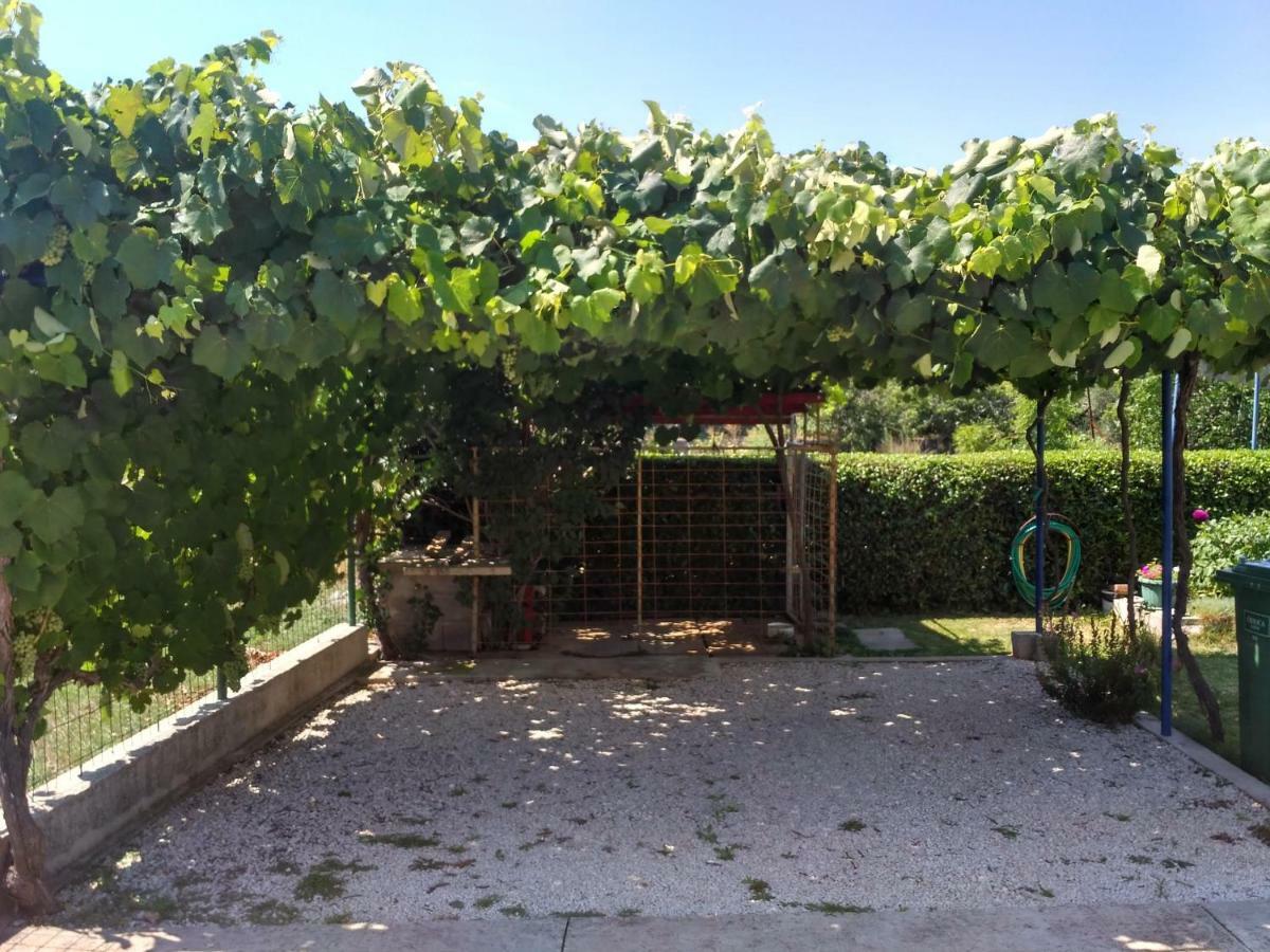 Apartmani Tonica Sukošan Exteriör bild