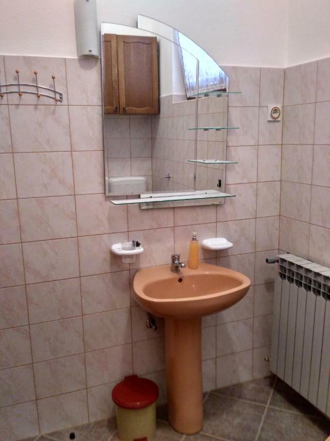 Apartmani Tonica Sukošan Exteriör bild