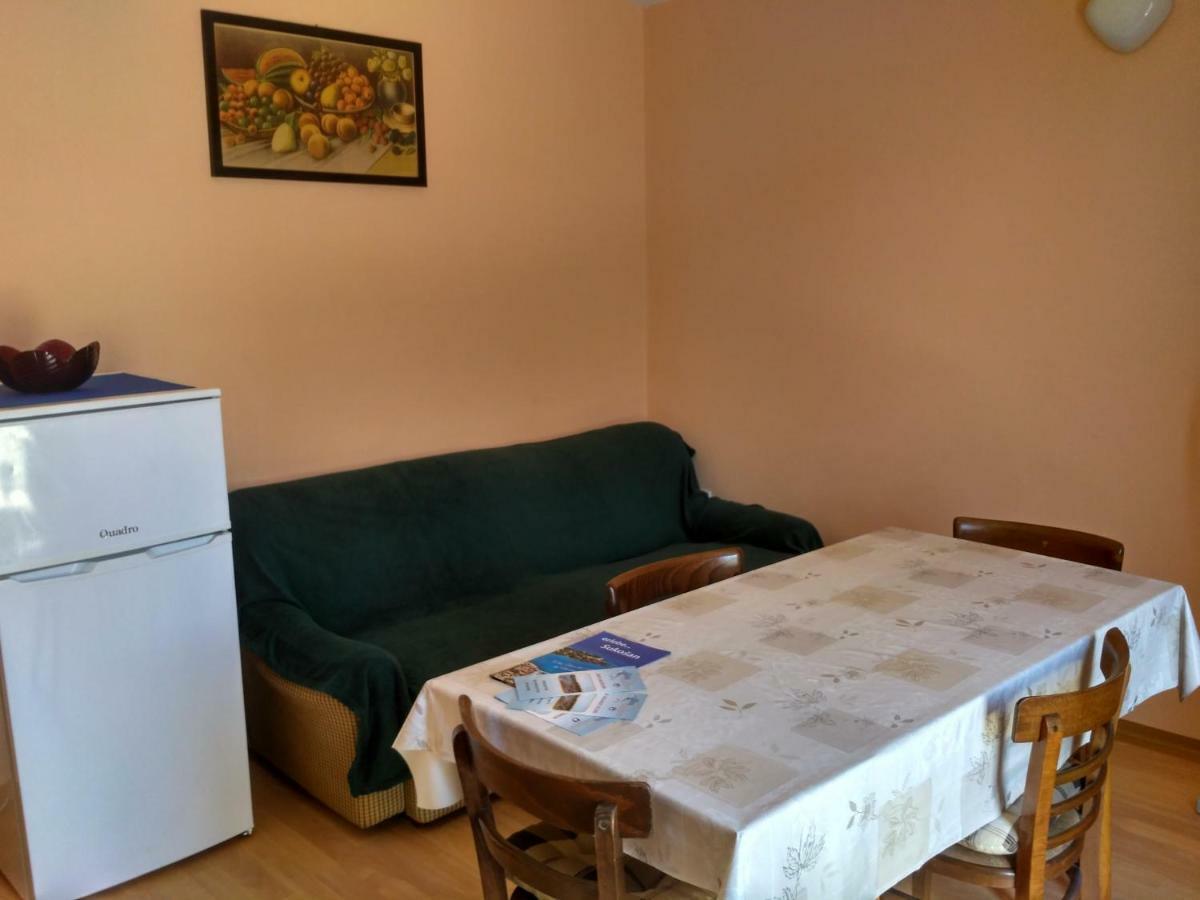 Apartmani Tonica Sukošan Exteriör bild