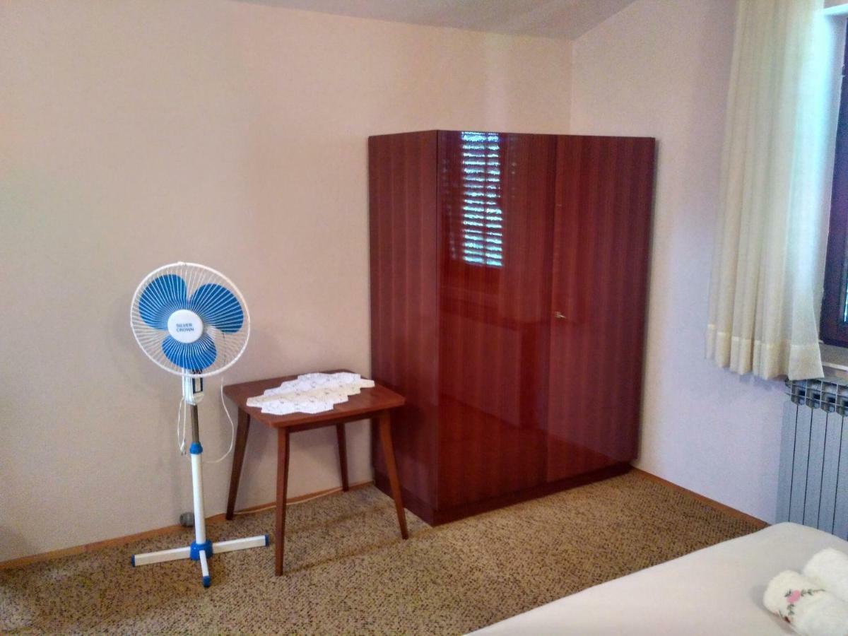Apartmani Tonica Sukošan Exteriör bild