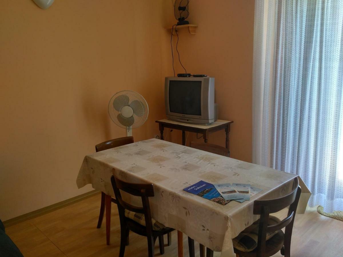 Apartmani Tonica Sukošan Exteriör bild